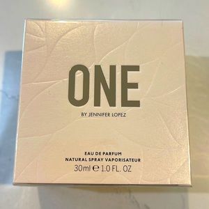 BNIB!! One by Jennifer Lopez - still wrapped and never opened! 🎀